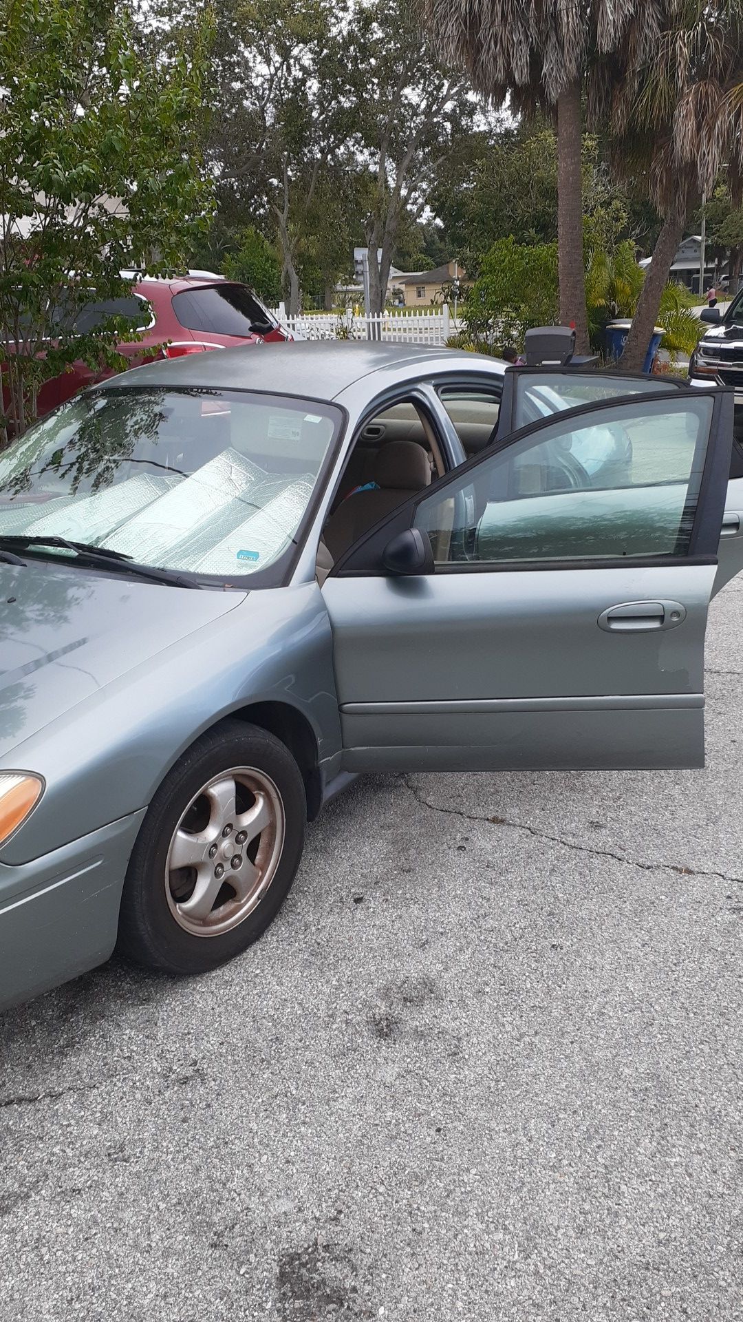 Ford taurus 2005