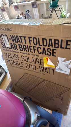 Boulder 200 Briefcase Solar Panels