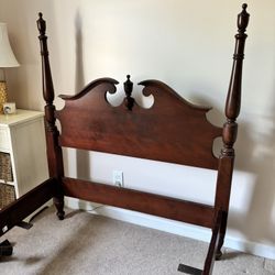 Wood 4 Poster twin Bed