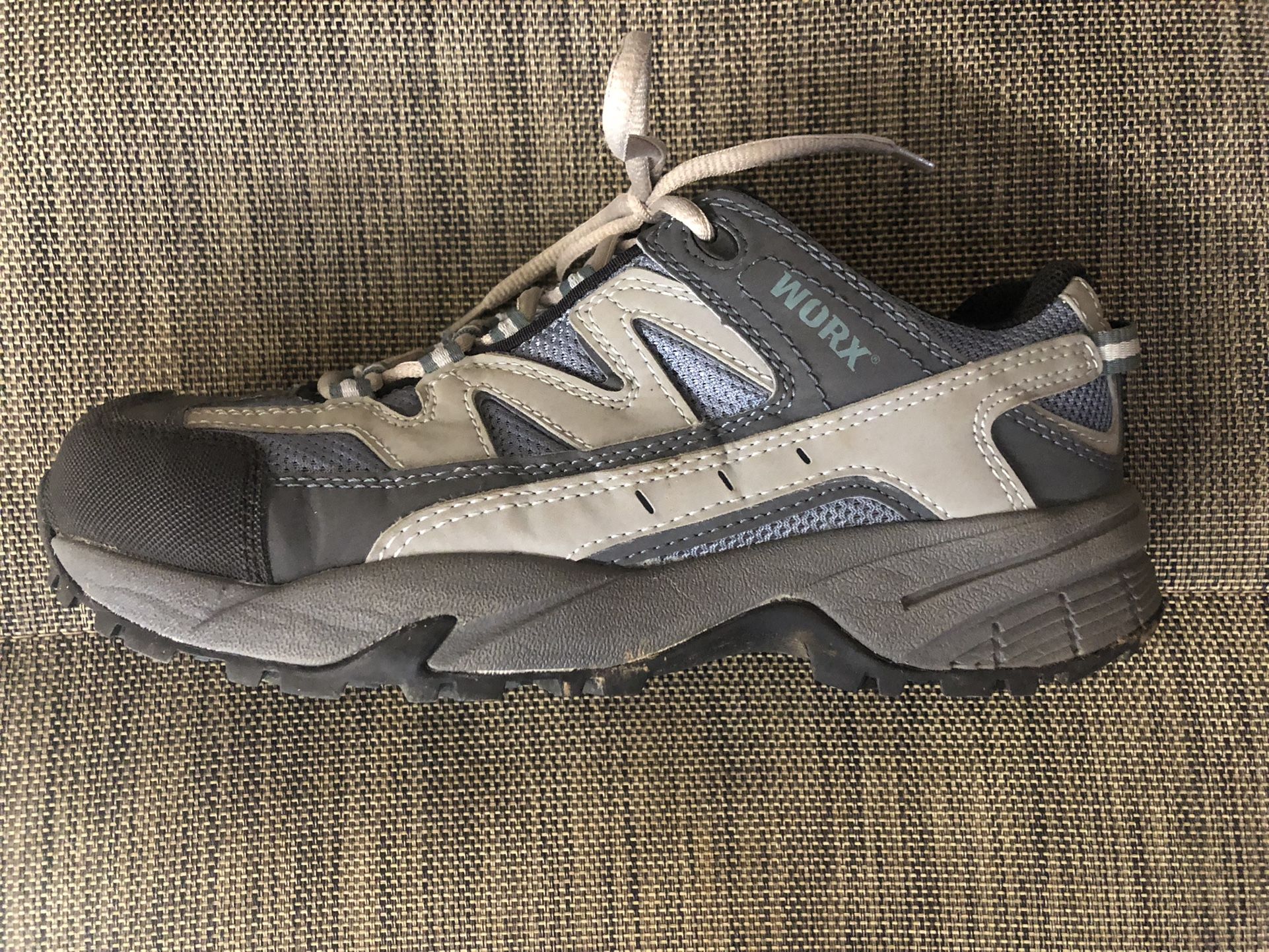 Womens Steel Toe Shoes, Size 7 1/2