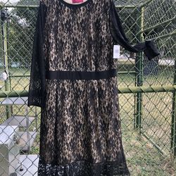 MELISSA MASSE | LACE DRESS