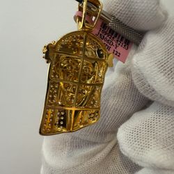10k yg natural diamonds Jesus piece
