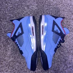 Travis Scott x Air Jordan 4 Retro 'Cactus Jack' 390 10.5 $879 17 $939 11.5