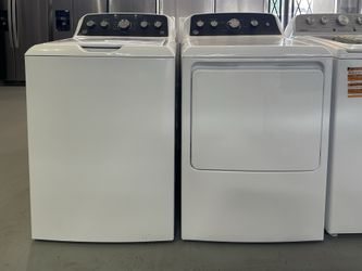 GE 4.5 cu. ft. Top-Load Washer w/Agitator, 7.2 cu. ft. Vented Electric Dryer w/Auto Dry