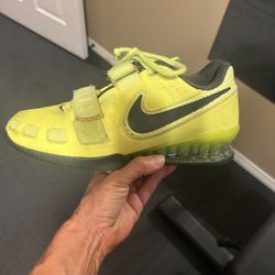 Nike Romoleo Lifting Shoe Men’s 7.5 Womens 8.5