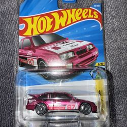 Hot Wheels Ford Sierra Cosworth STH