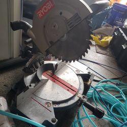 Ryobi Compound Miter Saw