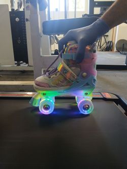 Roller skates new