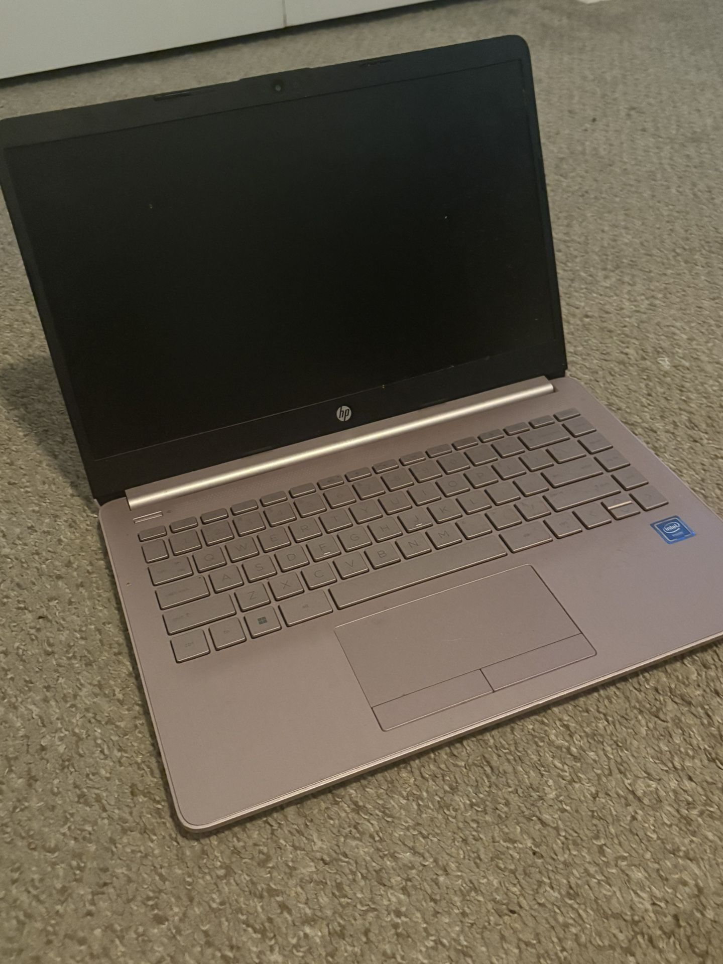 HP Laptop – AS-IS (Found in Airbnb)