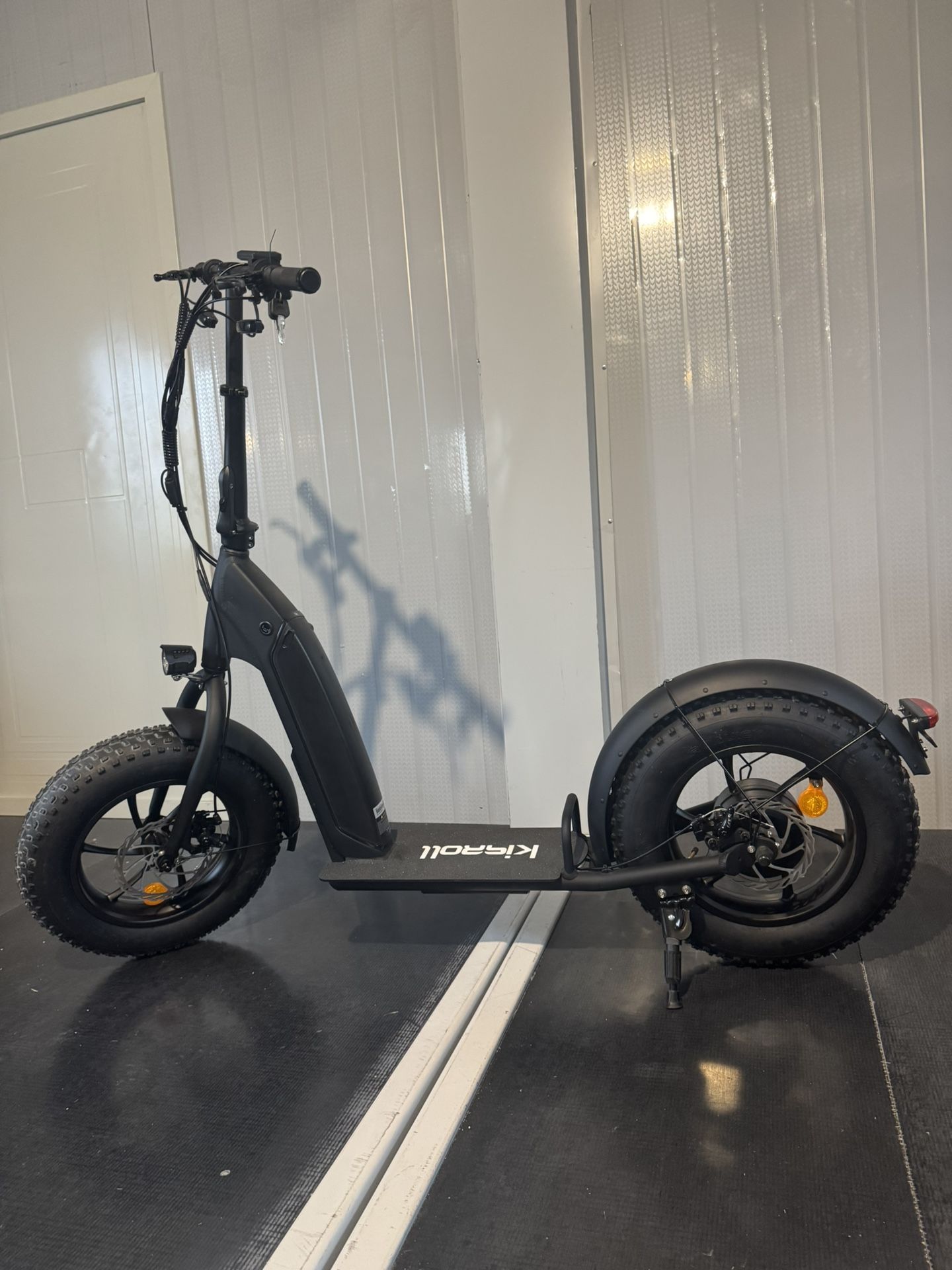 Electric scooter with big tires