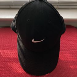 NIKE CLUB CAP / SNAPBACK