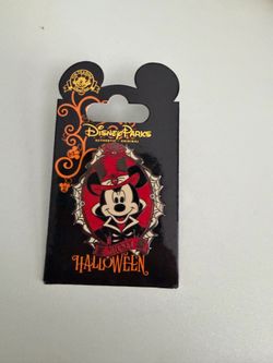Micky and Minnie Halloween pins