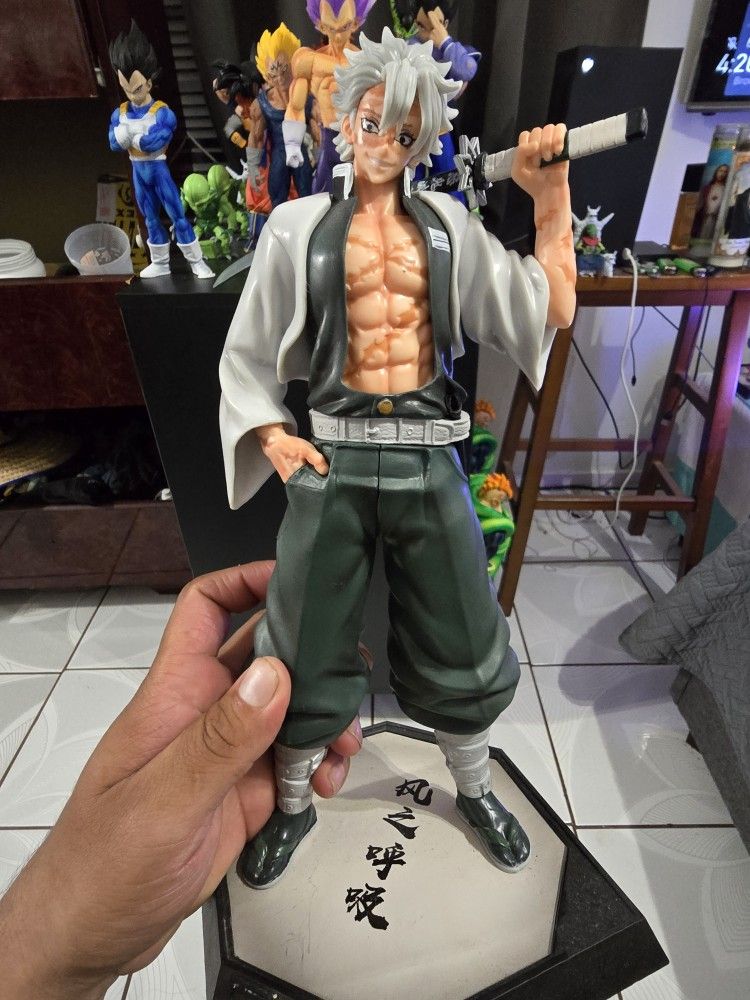 Demonslayer Figures 12" Douma , Shinazugawa ,  Sabito