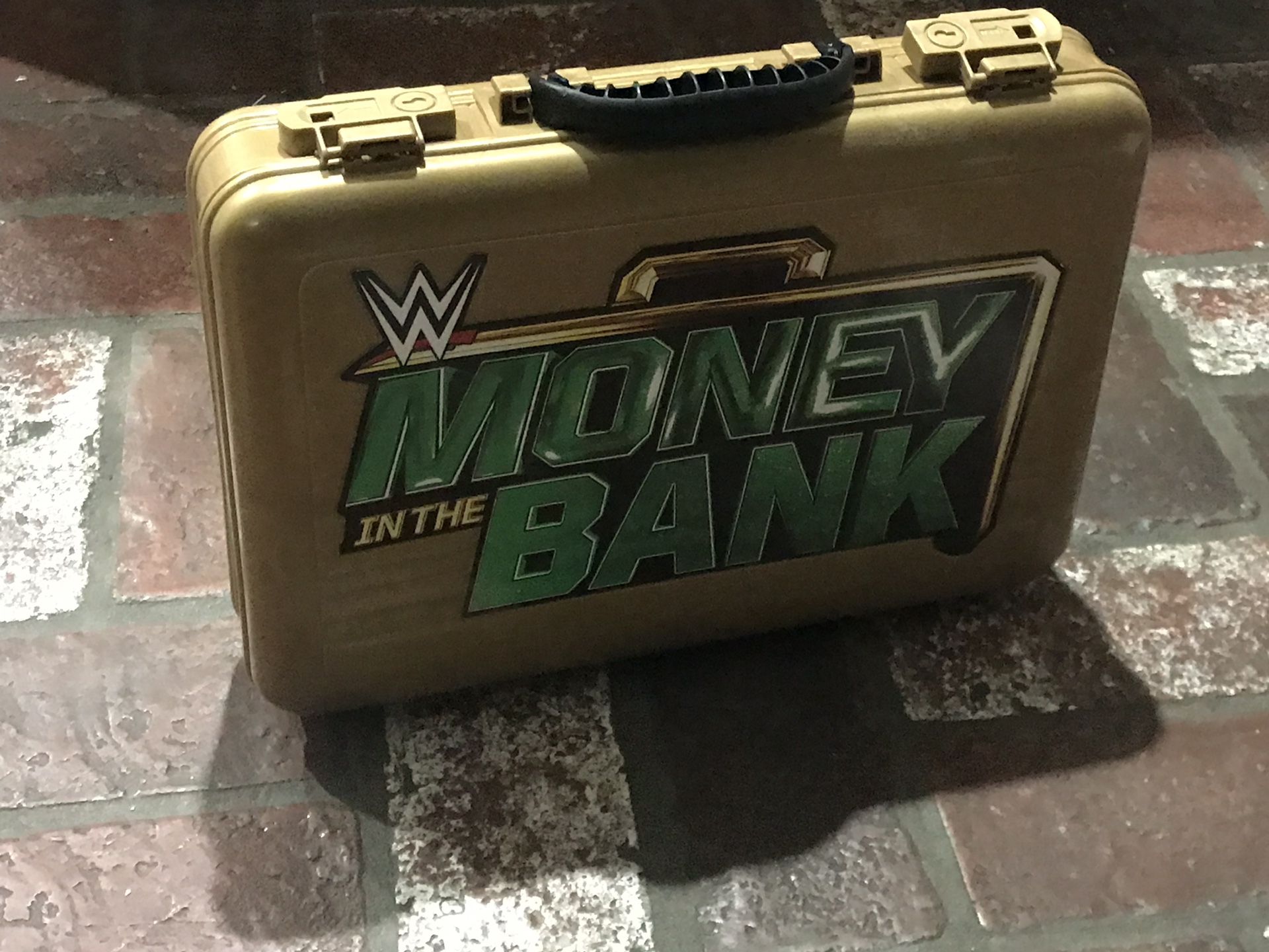 WWE. Money in the bank.