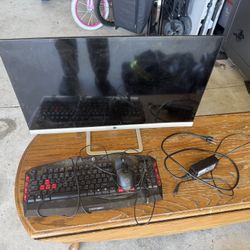 Hp Monitor With A Cyberpower Pc Mouse And Keyboard