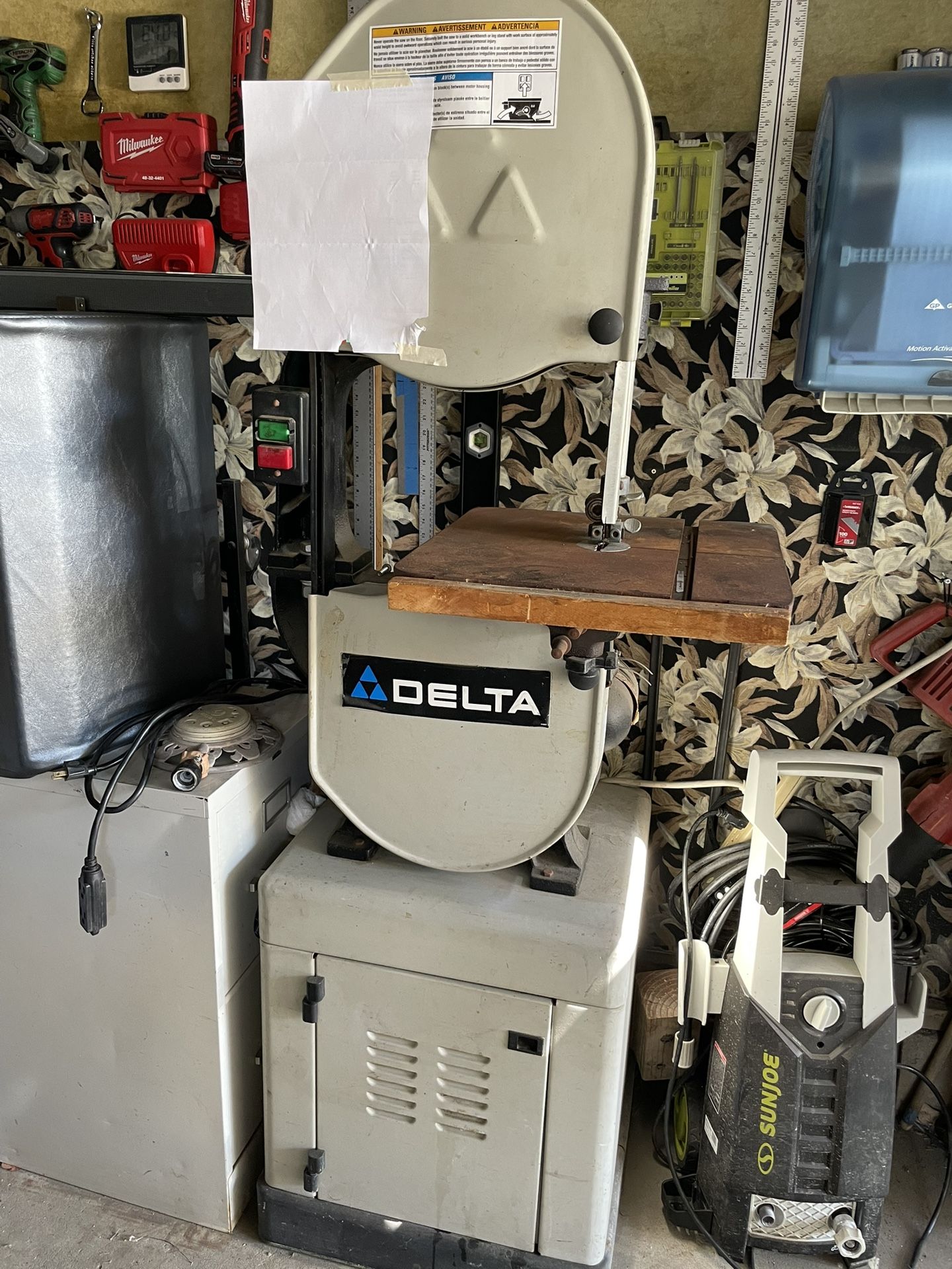 Delta Band Saw