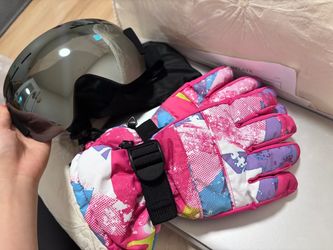 Goggles and gloves