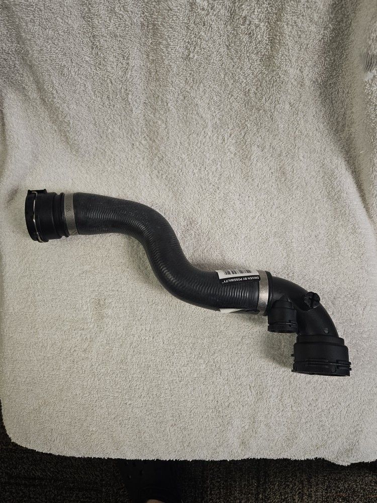 BMW X3 E83 Radiator Upper Hose