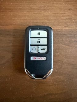 2019-2021 Honda Passport Pilot / 5- Button Smart Key / w/ Hatch / PN: 72147-TG7-AA1