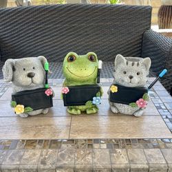 Animal Planters, Chalkboard and Chalk Pen.