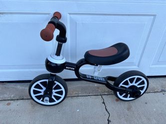 Kid balance bike