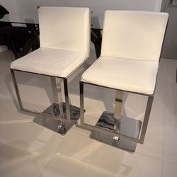 White/Chrome Bar Stools