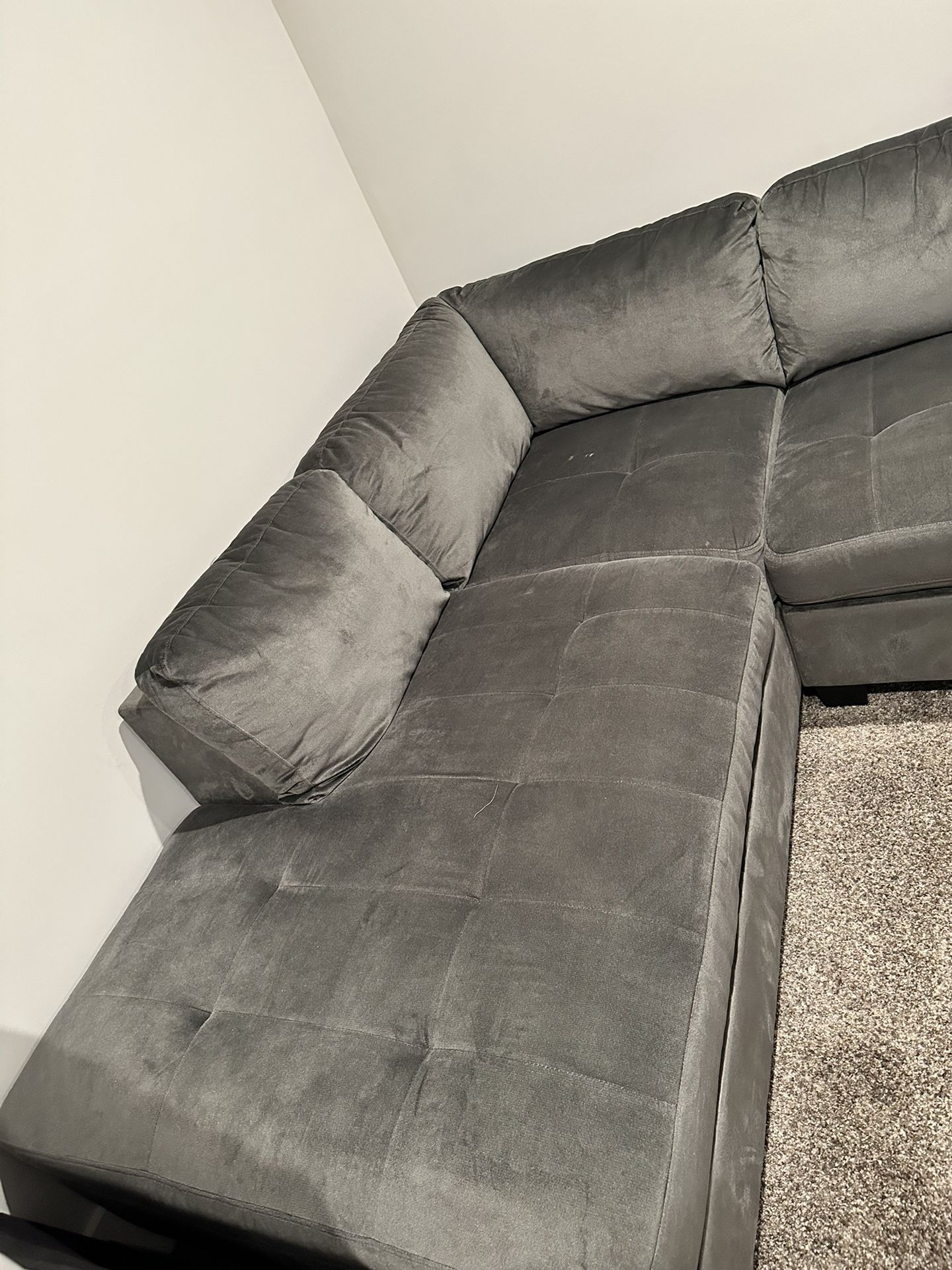 Gray Sectional Couch With Chaise