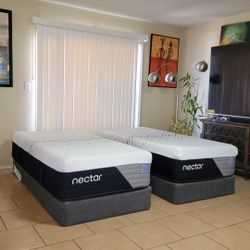 2 BRAND NEW XL TWIN NECTAR LUXE HYBRID MATTRESSES AND BOXSPRINGS FOR SALE! IN EXCELLENT CONDITION, FREE DELIVERY 