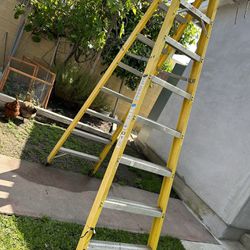 Ladder 8’ Feet Yellow 