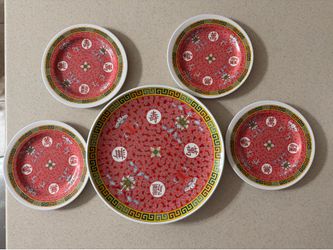 Chinese Red Famille Rose Longevity Plates