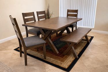 Beautiful Brand New Solid Wood Dining Table, 4 Chairs and Bench