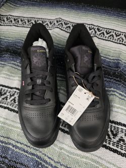 New with tags Men's Reebox Classic Sneaker