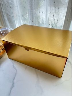 20 Gold Gift Boxes & Pink Box Filler