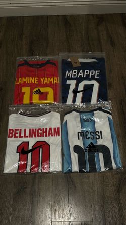 World Cup jerseys 2 left‼️