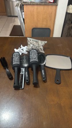 Hair combs,clips and mirror