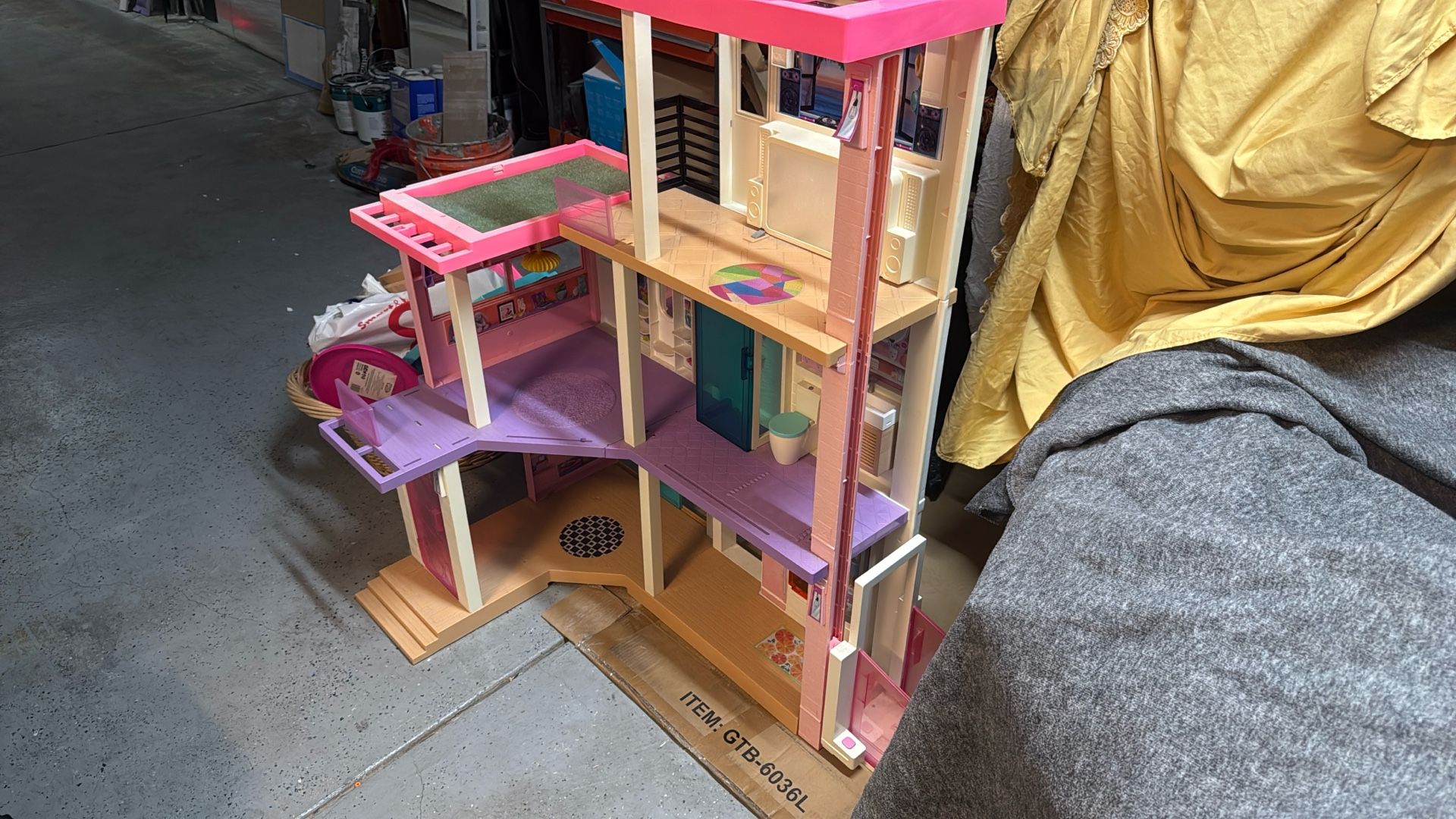 Full Size Barbari Doll House 