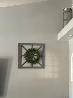 Wall Decor With Attached Wreath