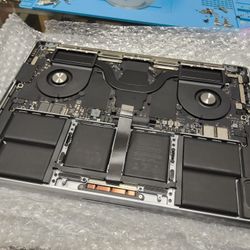 Macbook Screen Replacement 