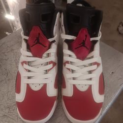 Nike Air Jordan 6 Retro