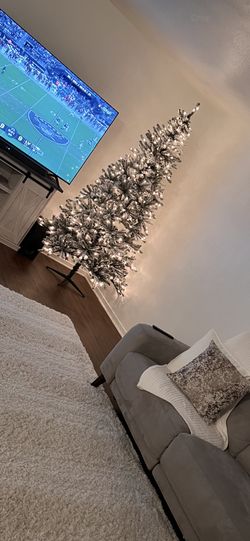 7.5 Ft Christmas Tree