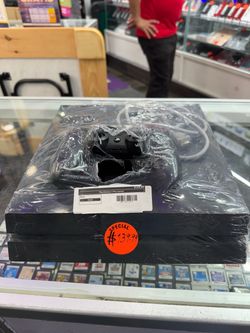 PlayStation 4 PRE-OWNED