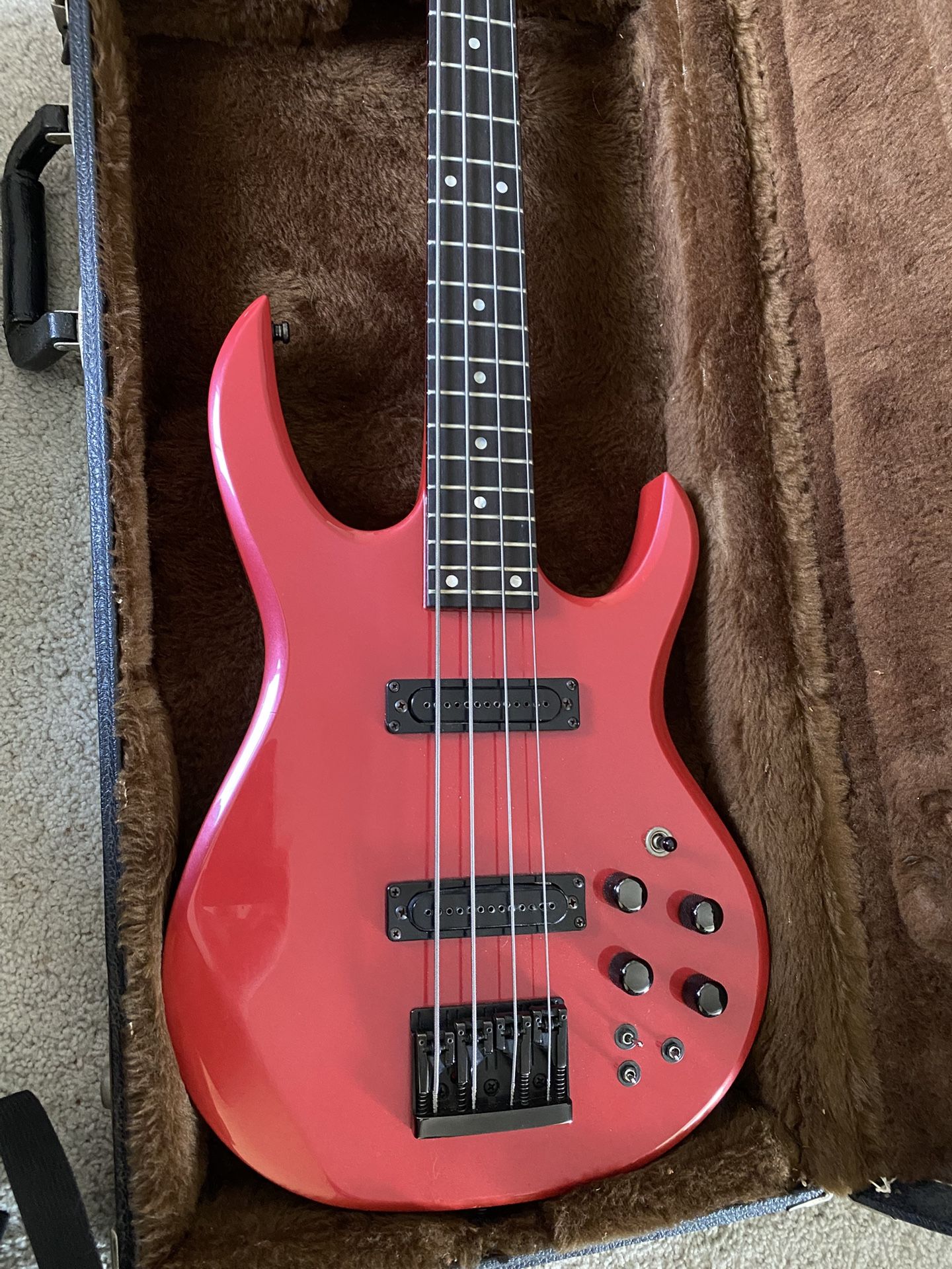 Carvin LB70 electric bass guitar (c. 1990)- Pearl Red; hard case included