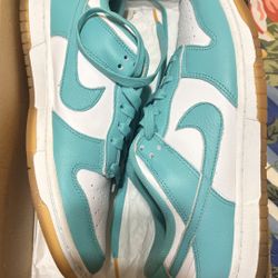 Teal Nike Dunks| Size 9 W