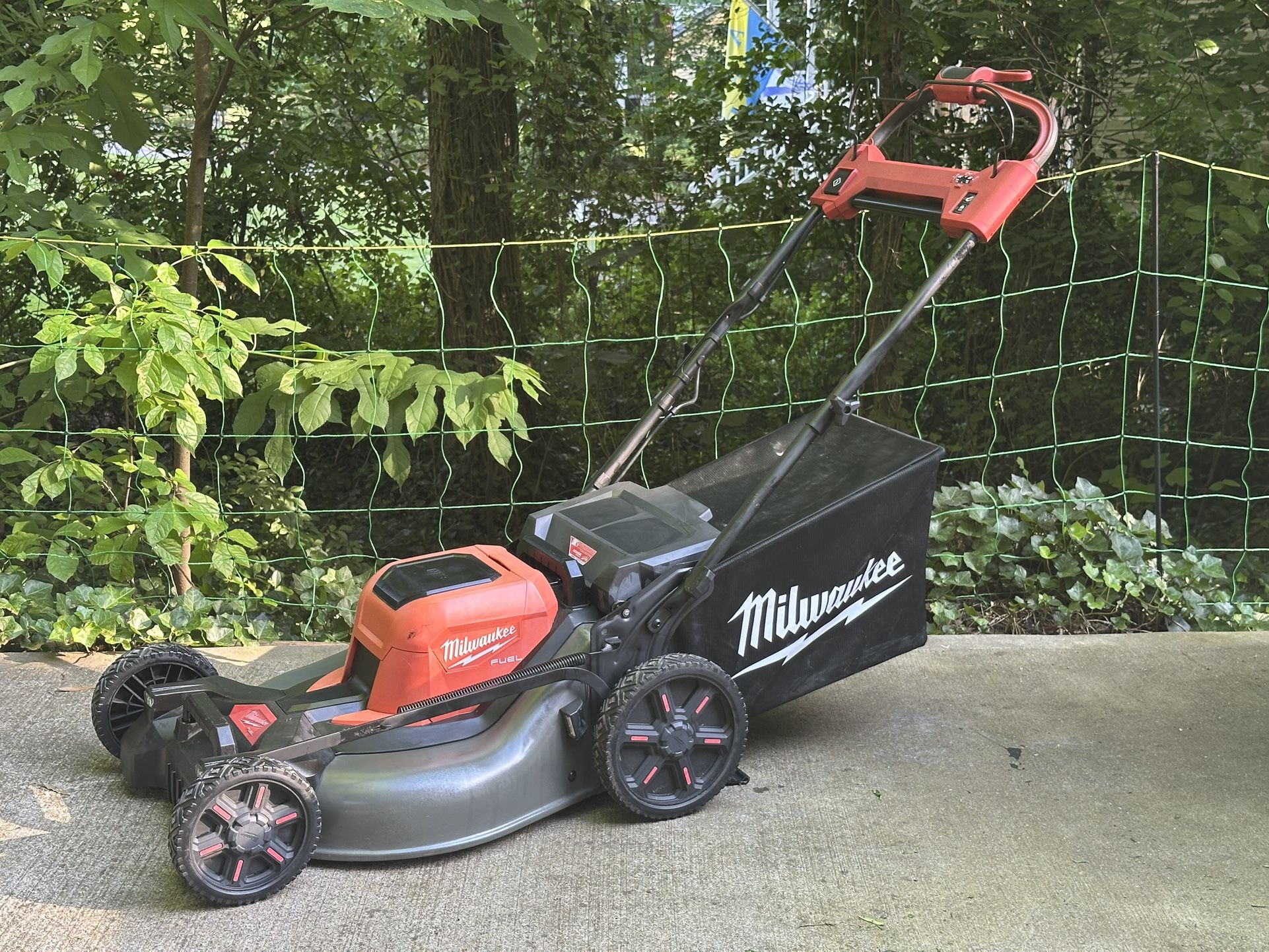 Milwaukee M18 Fuel Brushless 21in. Dual Battery Mower,just The Tool