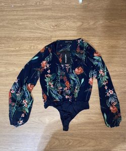 Pretty little thing floral bodysuit