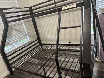Bunk bed full Twin