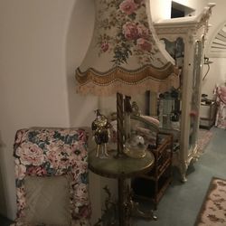 Vintage floor flower lamp