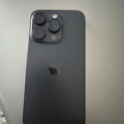 iPhone 15 Pro Max - Unlocked - 256gb