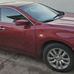 Altima 2016 Rojo