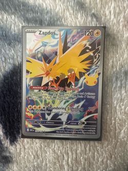 Zapdos - 133/128 - ME: 30th Celebration (30C)